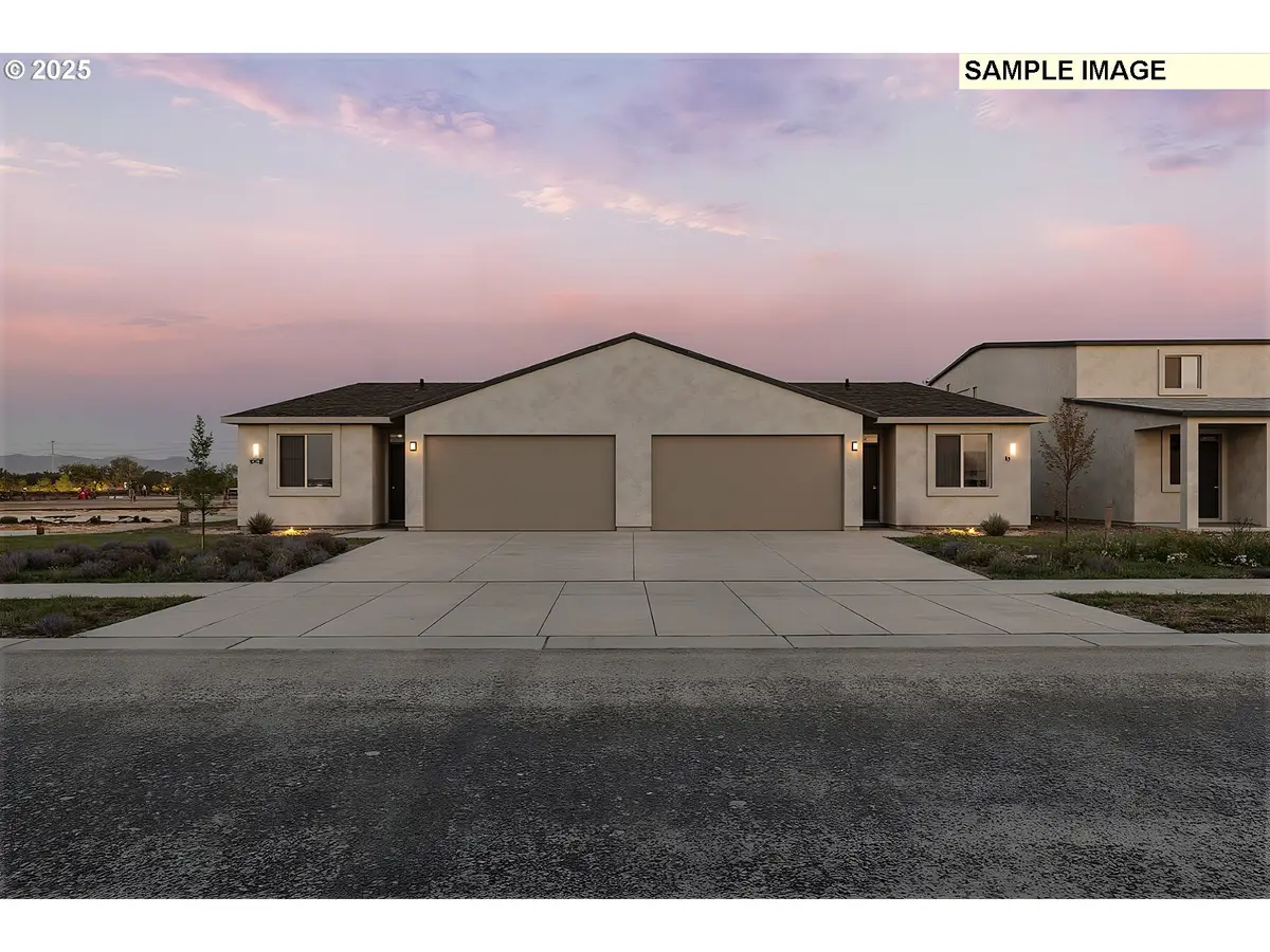 1197 NE Emerald Dr, Hermiston, OR 97838 - Image #1