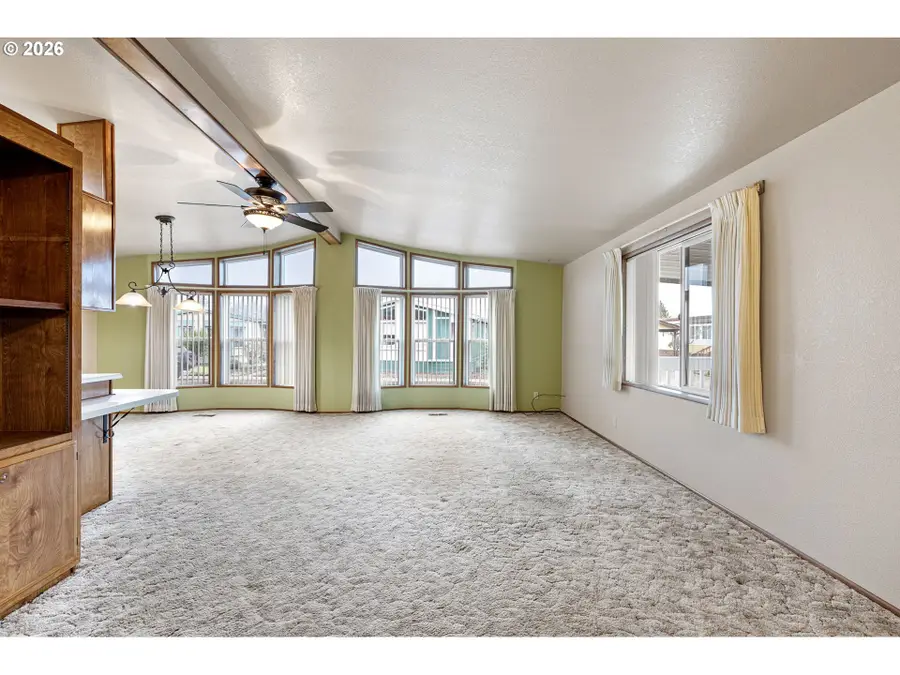 658 S 57th St #81, Springfield, OR 97478 - Image #3