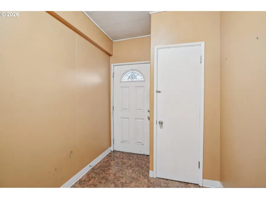 3951 SE Holgate Blvd, Portland, OR 97202 - #3