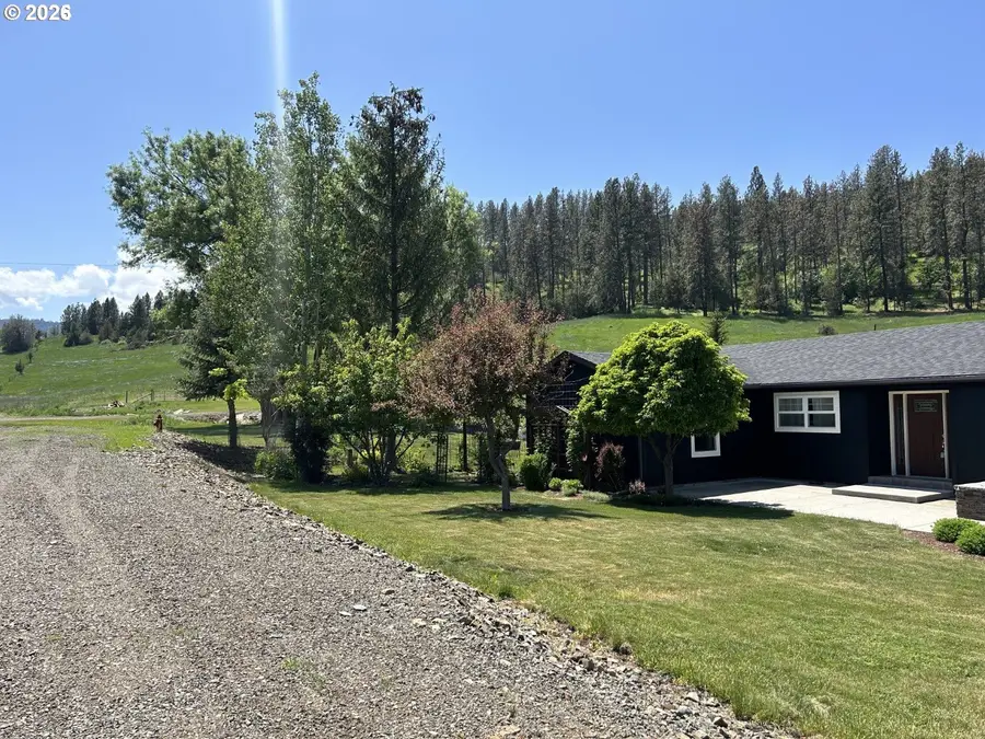 506 S Holmes St, Wallowa, OR 97885 - #2