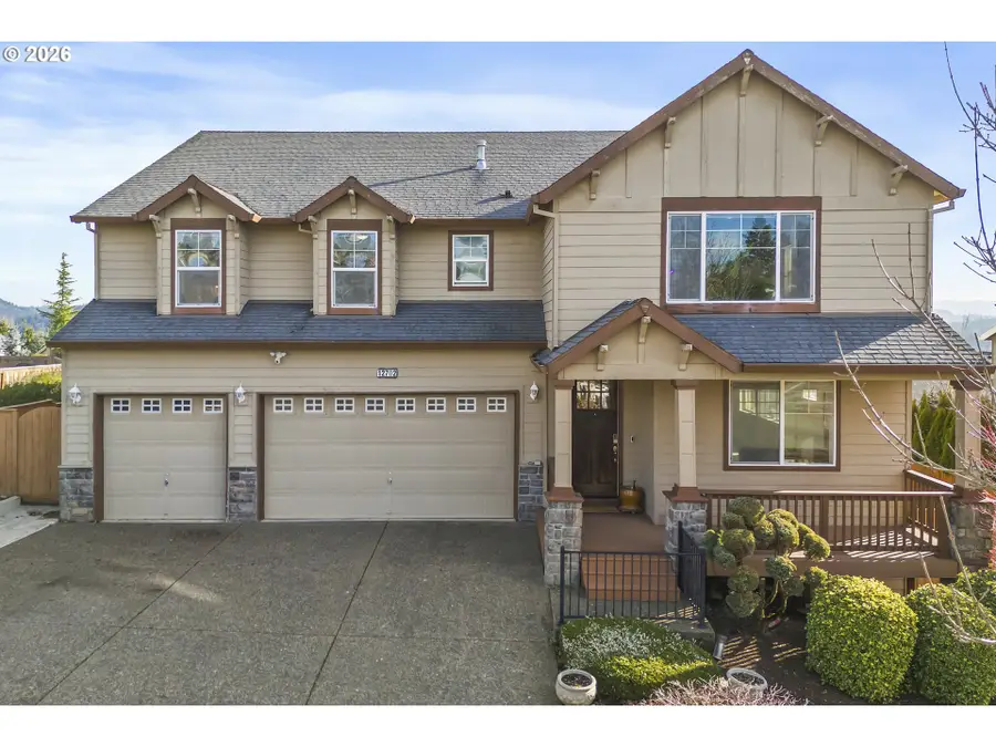 12702 SE Meadehill Ave, Happy Valley, OR 97086 - #2