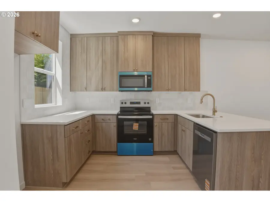 6187 N Albina Ave #2, Portland, OR 97217 - #2