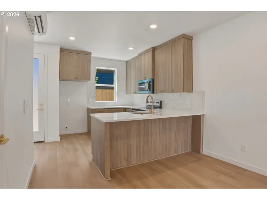 6187 N Albina Ave #2, Portland, OR 97217 - #3
