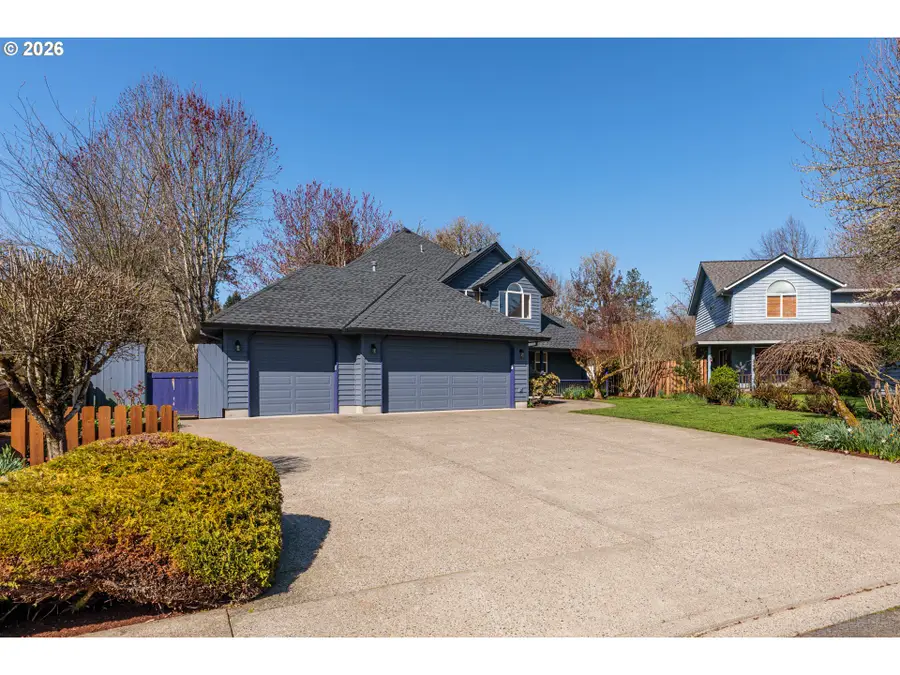 33221 SW Linden St, Scappoose, OR 97056 - #2