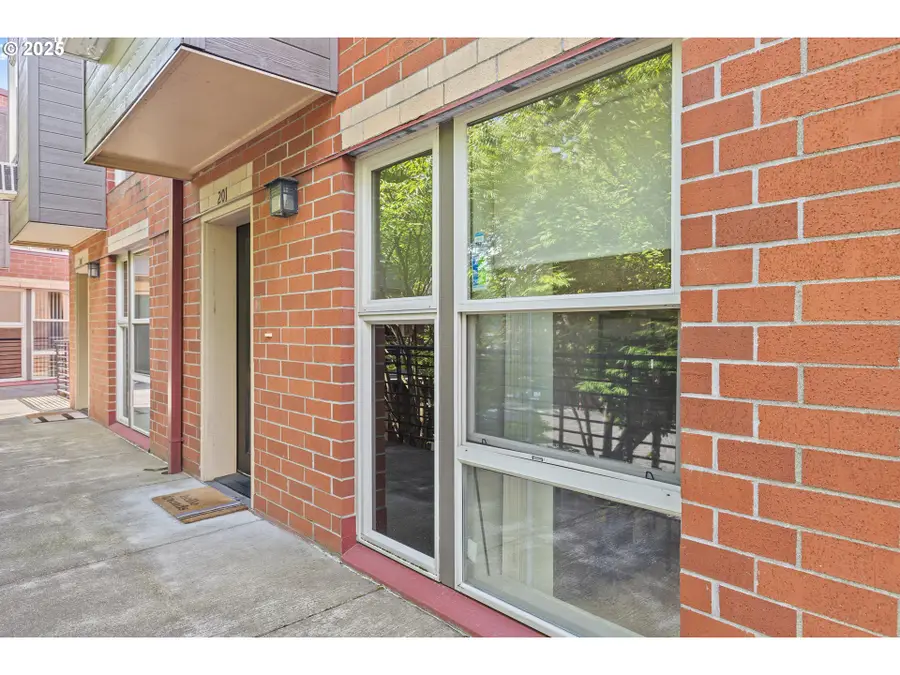 17040 SW Whitley Way #201, Beaverton, OR 97006 - Image #2