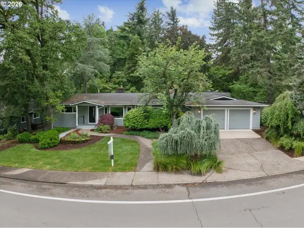 2001 Greentree Rd, LakeOswego, OR 97034