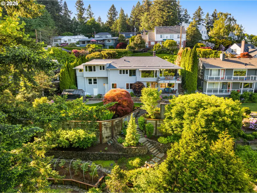 6464 SW Parkhill Dr, Portland, OR 97239 - #3
