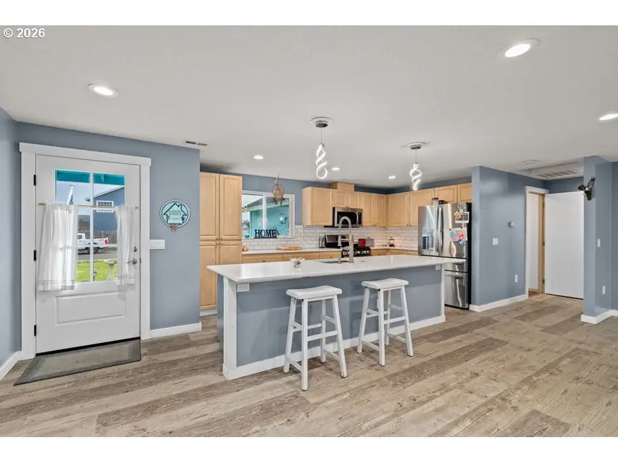 1015 SW 2nd St, Warrenton, OR 97146 - #3