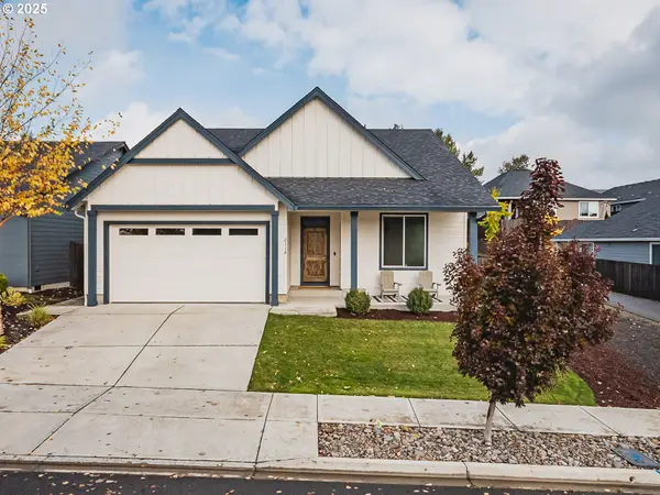 2116 N 3rd Way, Ridgefield, WA 98642