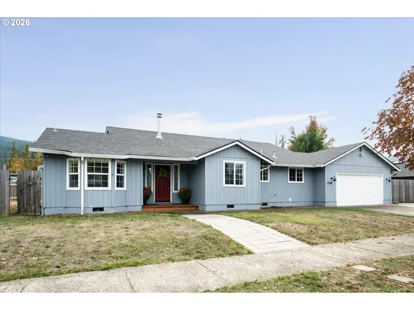 7345 B St, Springfield, OR 97478