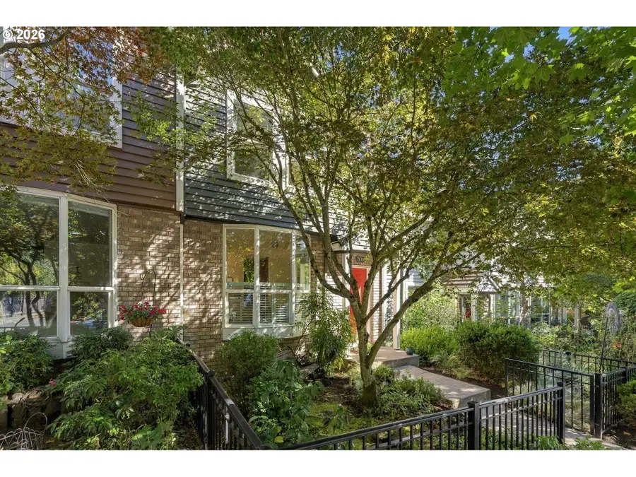 7430 SW Capitol Hwy, Portland, OR 97219 - #2