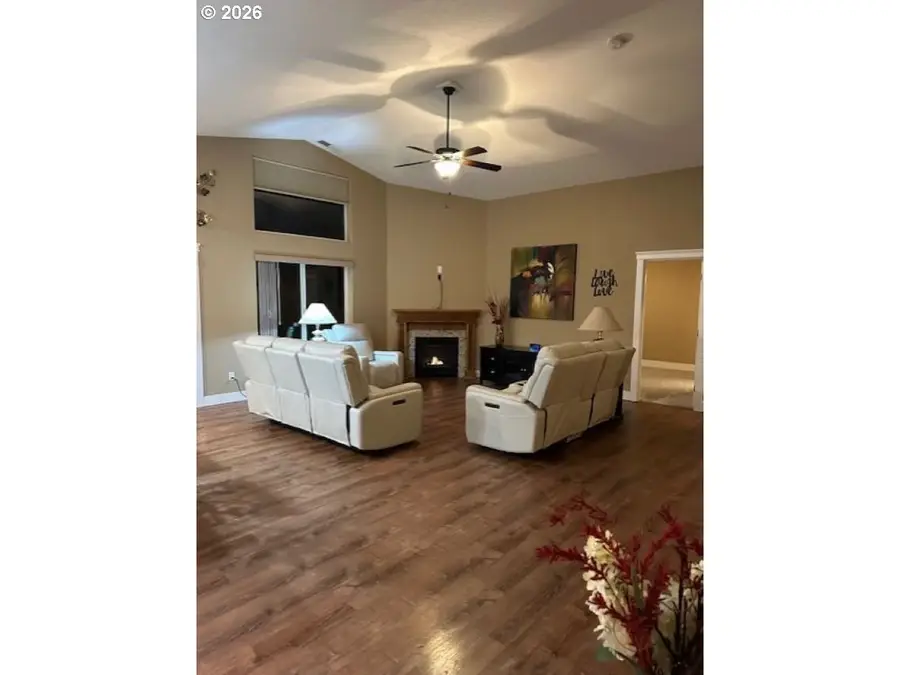 2072 Equestrian Loop, Salem, OR 97302 - Image #2