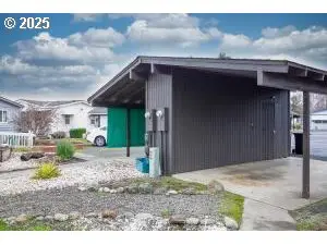 111 Briarwood Way, Grants Pass, OR 97526 - Image #2