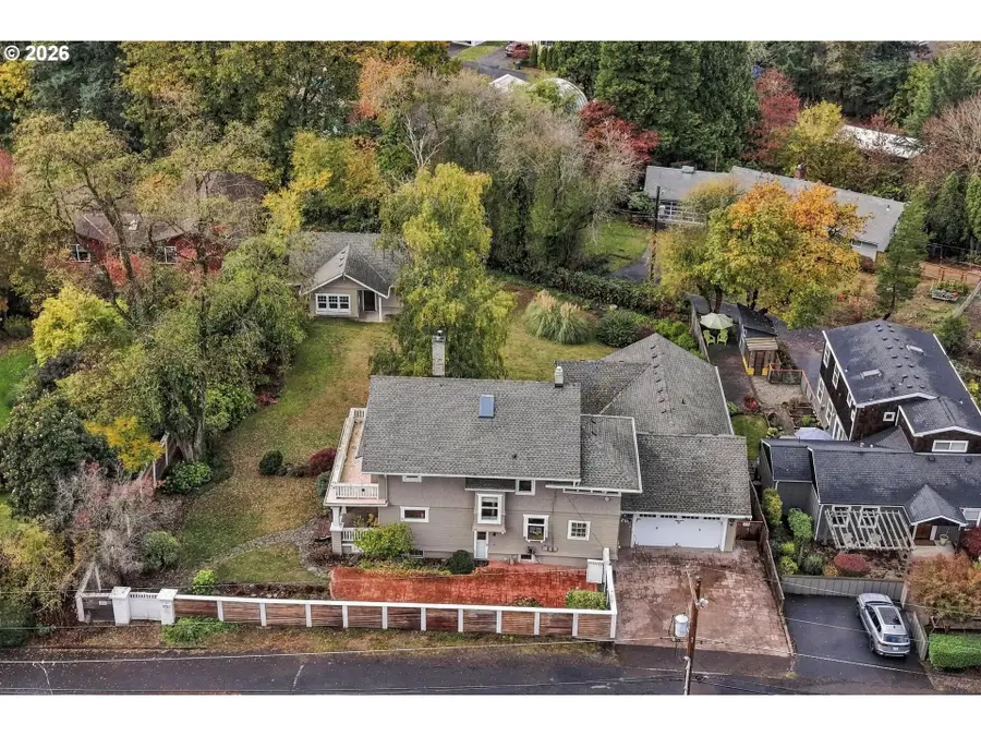 5721 SW 48th Ave, Portland, OR 97221 - #3
