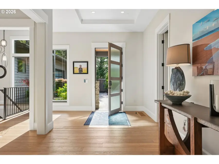 18965 Pilkington Rd, Lake Oswego, OR 97035 - #3