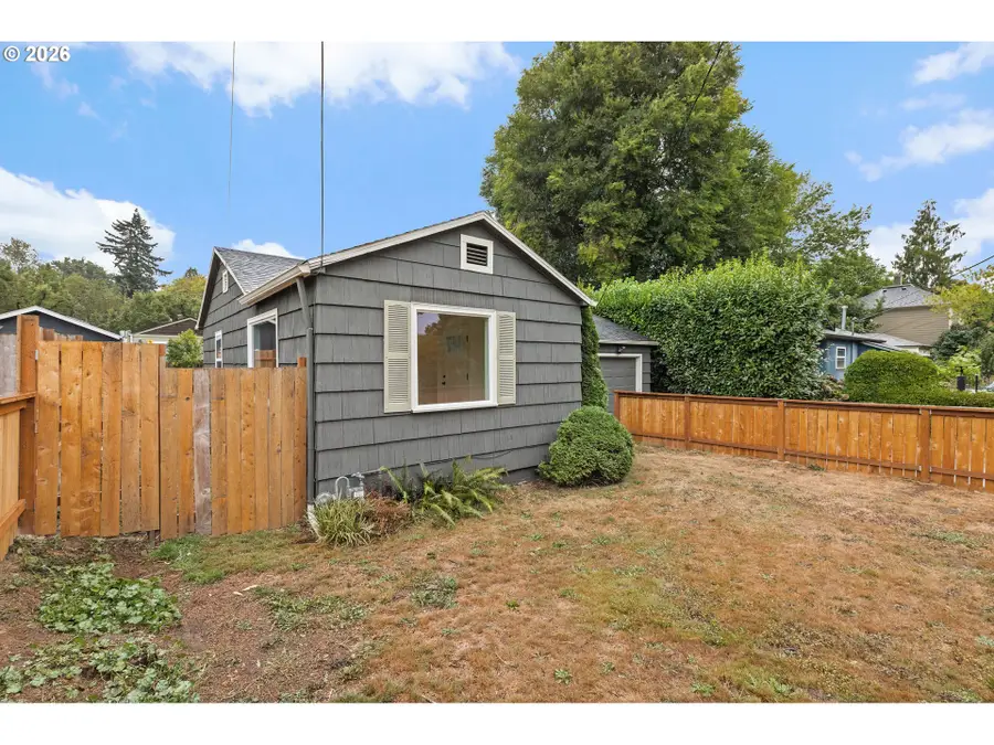 9525 N Hodge Ave, Portland, OR 97203 - #3