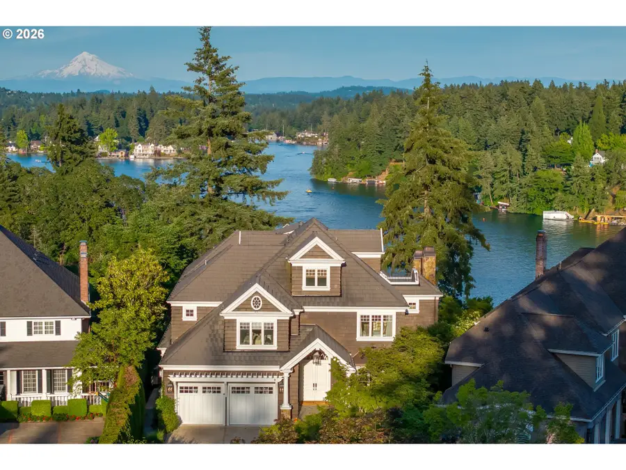 15599 Village Dr, Lake Oswego, OR 97034 - #2