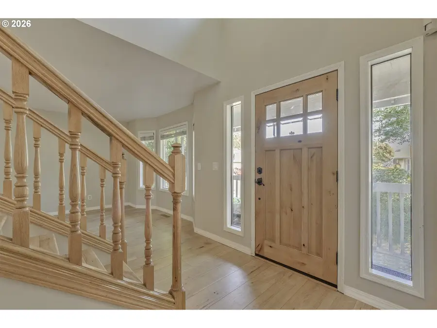1747 NE 54th Ct, Hillsboro, OR 97124 - #2