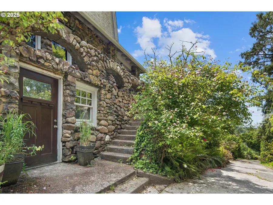 91755 Lewis And Clark Rd, Astoria, OR 97103 - Image #2