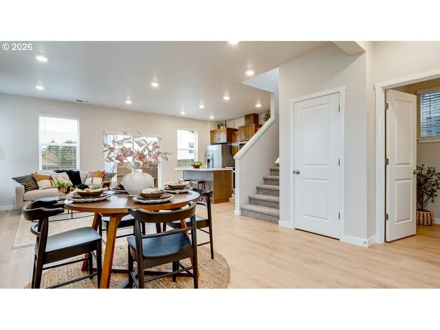3826 SW Eleven Mile Ave, Gresham, OR 97080 - #3