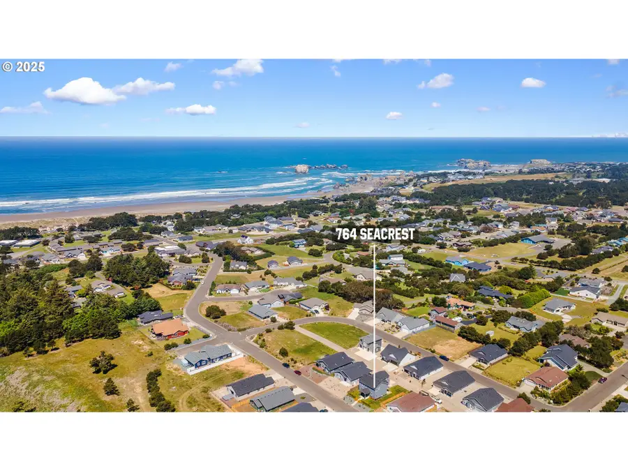 764 Seacrest Dr, Bandon, OR 97411 - Image #3