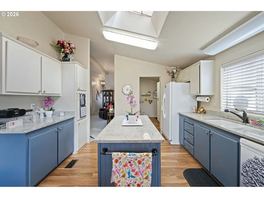 4055 Royal Ave #140, Eugene, OR 97402 - #3