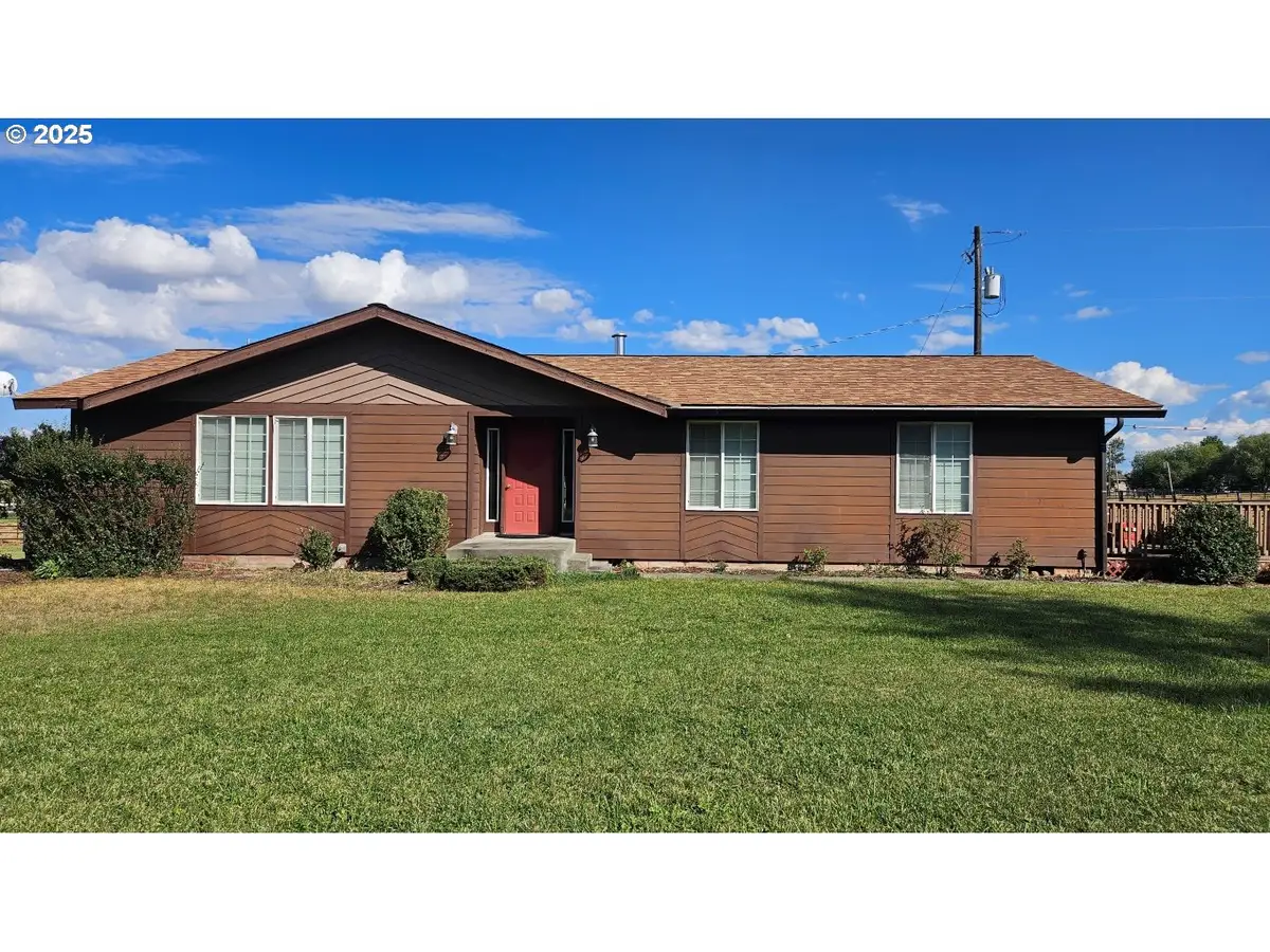 82757 Joseph Hwy, Joseph, OR 97846 - Image #1