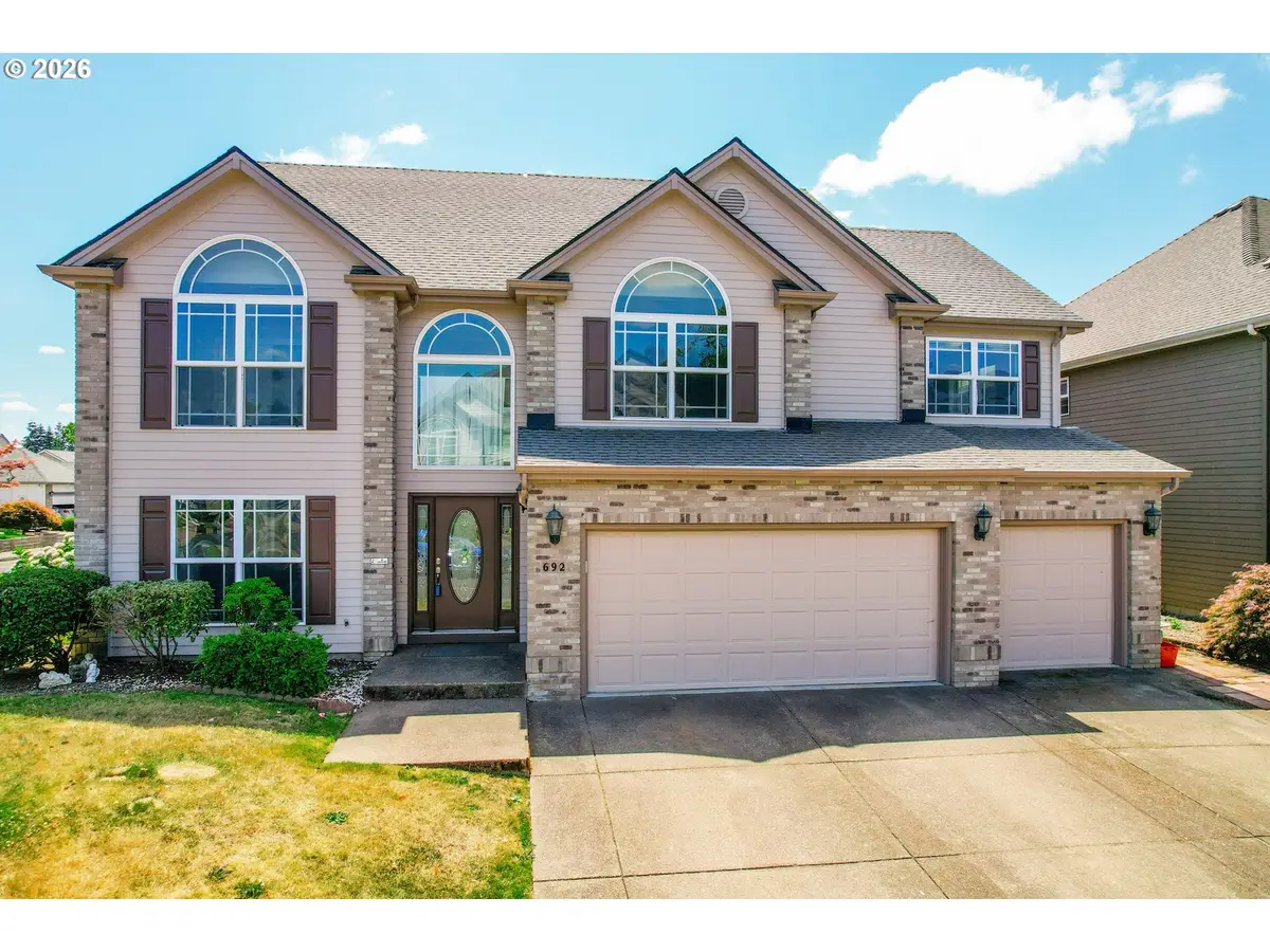692 Burgundy Ave Ne, Keizer, OR 97303 - #1