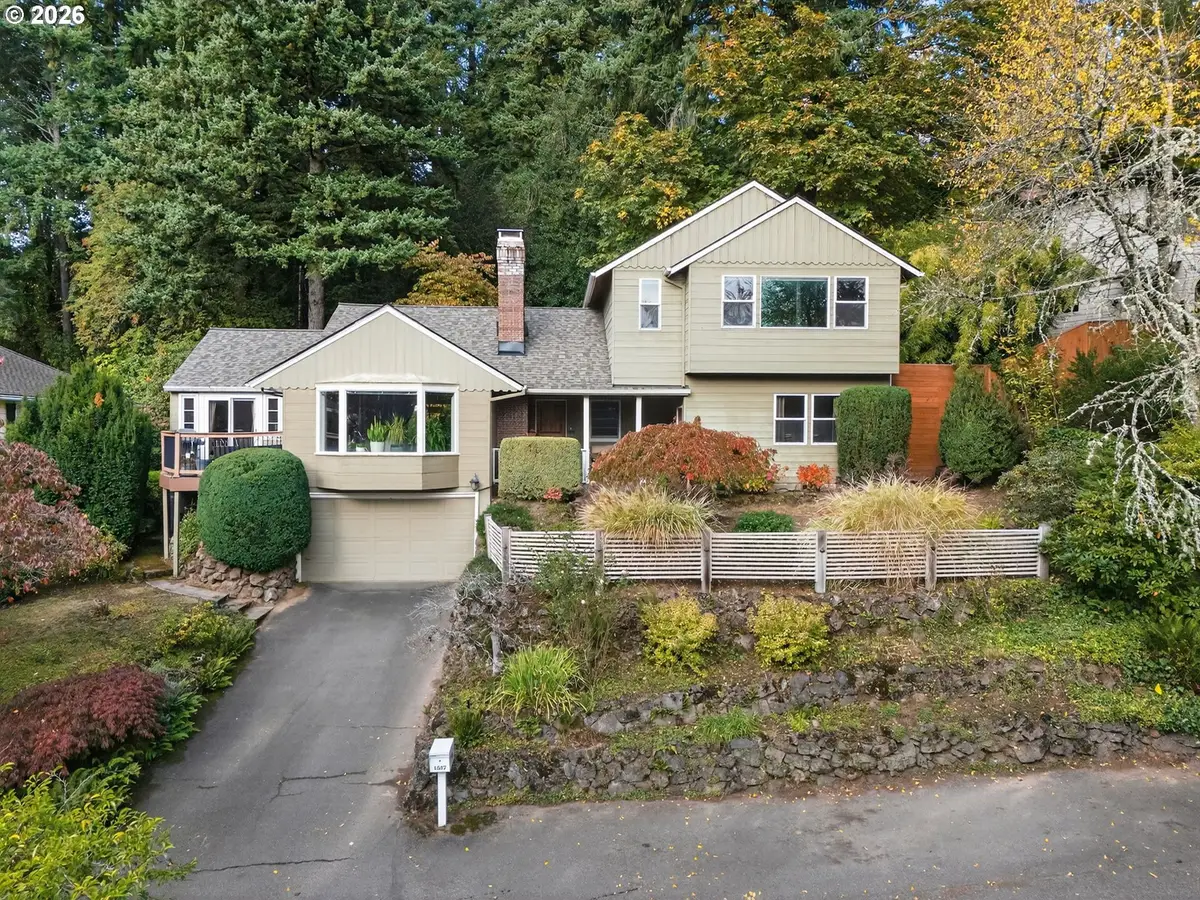 1517 SW Highland Pkwy, Portland, OR 97221 - #1