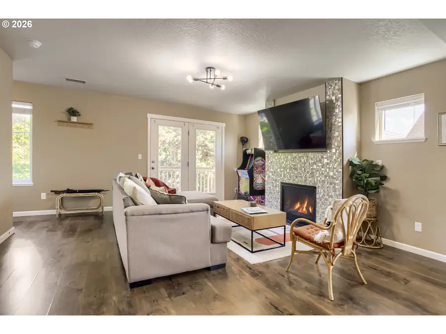 2213 SE 60th Ave, Portland, OR 97215 - #2