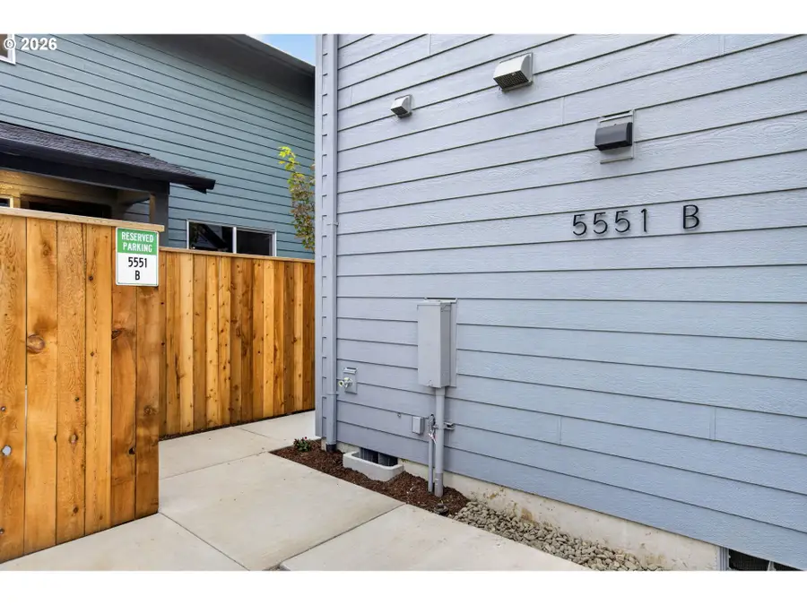 5551 SE Steele St #B, Portland, OR 97206 - #2
