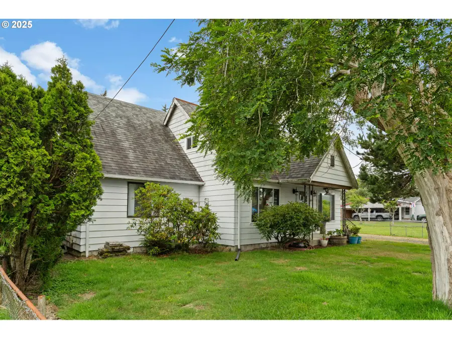 472 7th Ave, Hammond, OR 97121 - Image #2