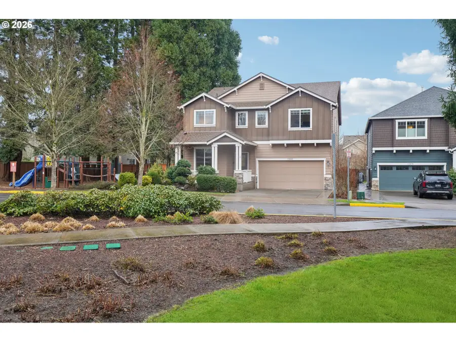 13868 SE Falcon Ave, Clackamas, OR 97015 - #2