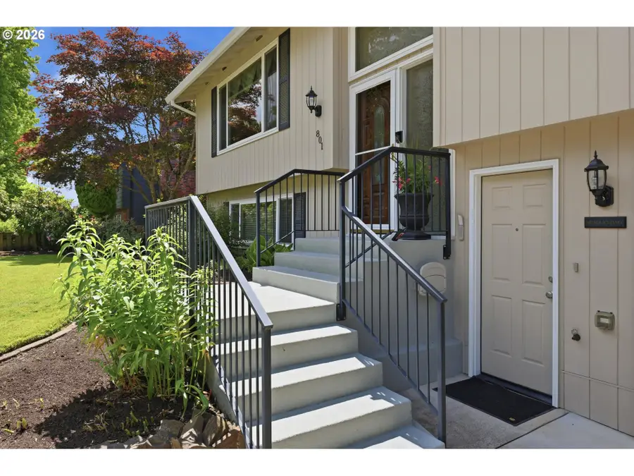 801 SE 37th Ave, Hillsboro, OR 97123 - #3