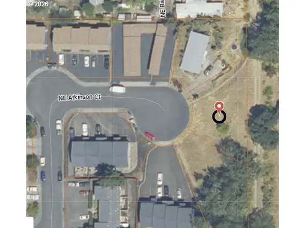 188 NE Atkinson Ct, Roseburg, OR 97470