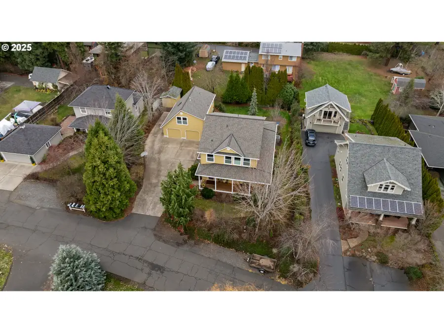 1839 Rebecca Ave, Hood River, OR 97031 - Image #2