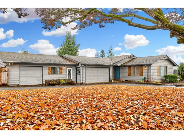 610 E Heintz St, Molalla, OR 97038
