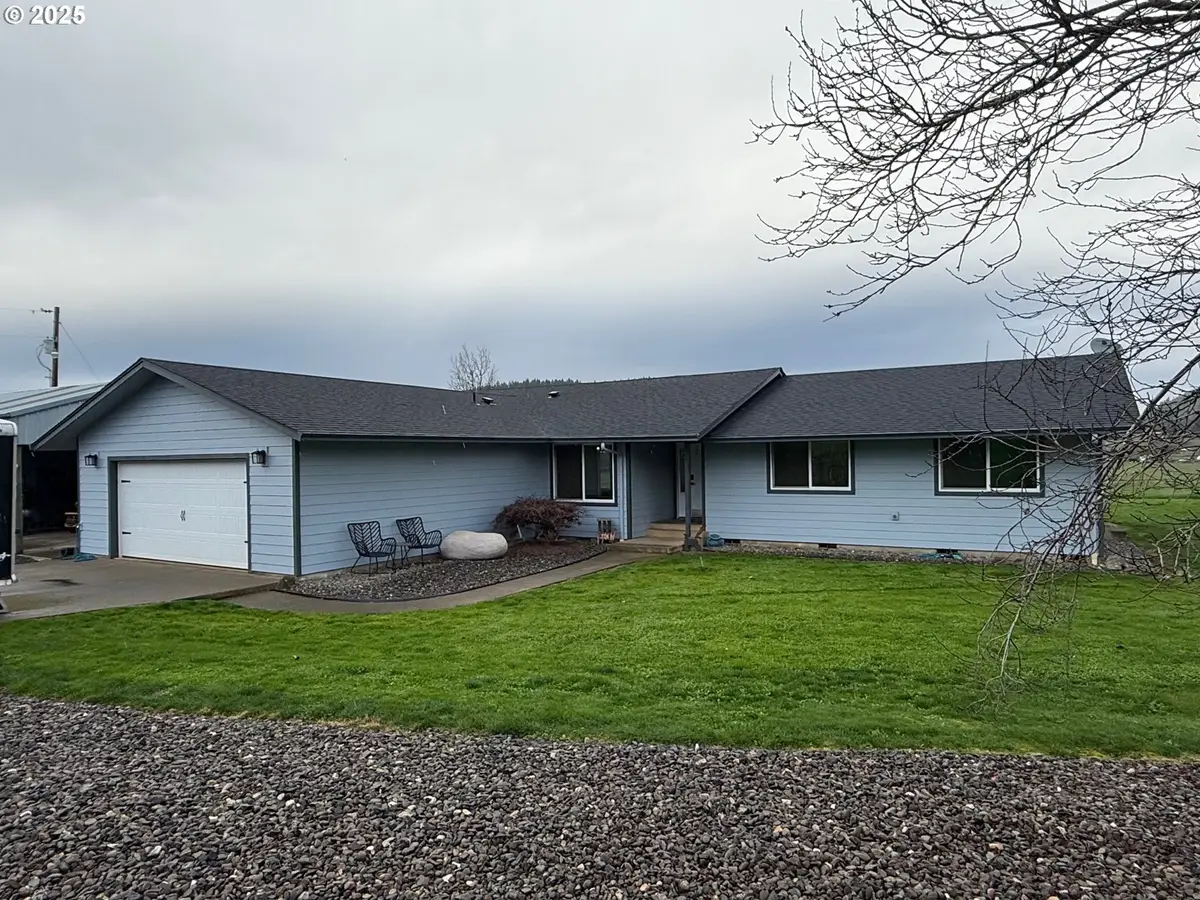 1160 Valley View Rd, Sutherlin, OR 97479 - Image #1