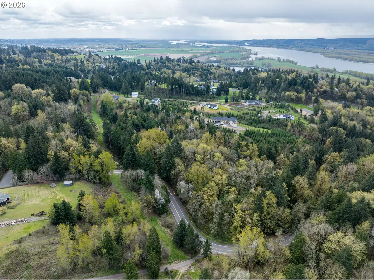 577 Martins Bluff Rd, Kalama, WA 98625 - #1