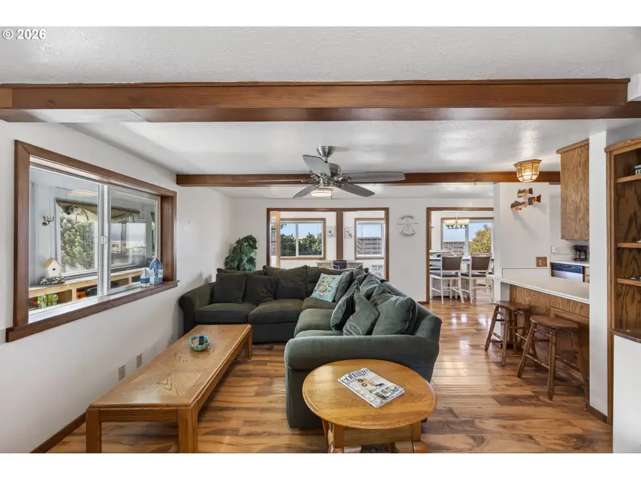 88426 2nd Ave, Florence, OR 97439 - #2