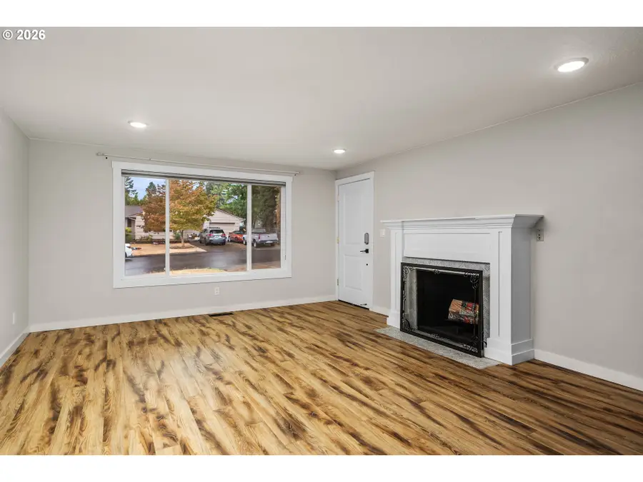 3347 SE 180th Ave, Portland, OR 97236 - #3