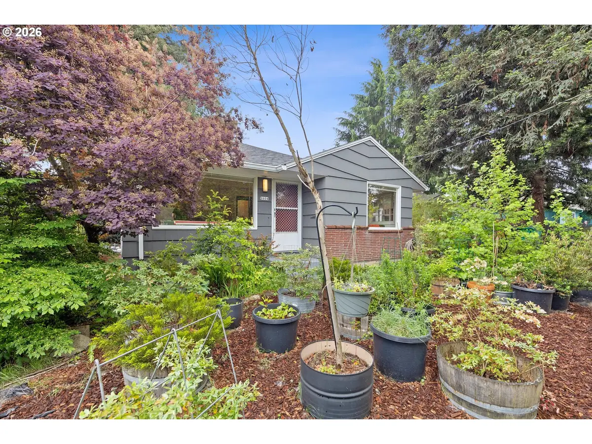 8604 N Van Houten Ave, Portland, OR 97203 - #1