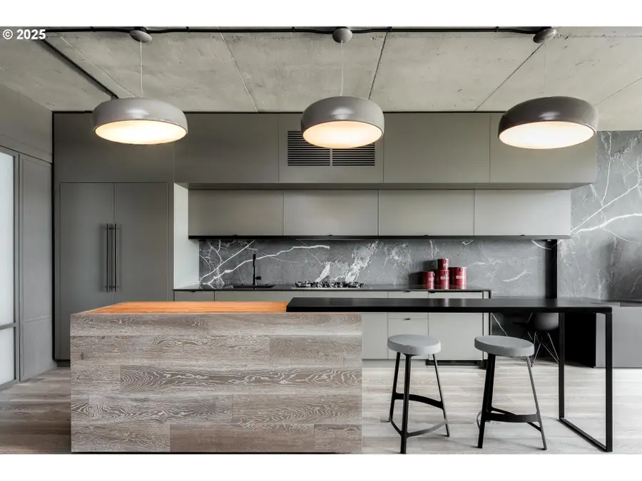 1410 NW Kearney St #721, Portland, OR 97209 - Image #3