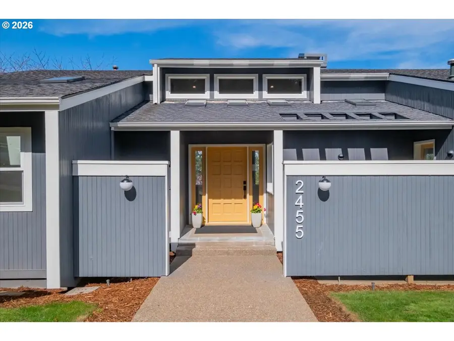 2455 W 29th Ave, Eugene, OR 97405 - #2