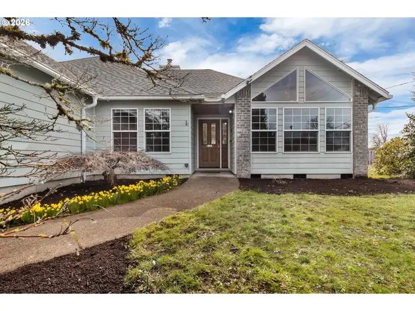 1420 NE Hoffman Dr, McMinnville, OR 97128
