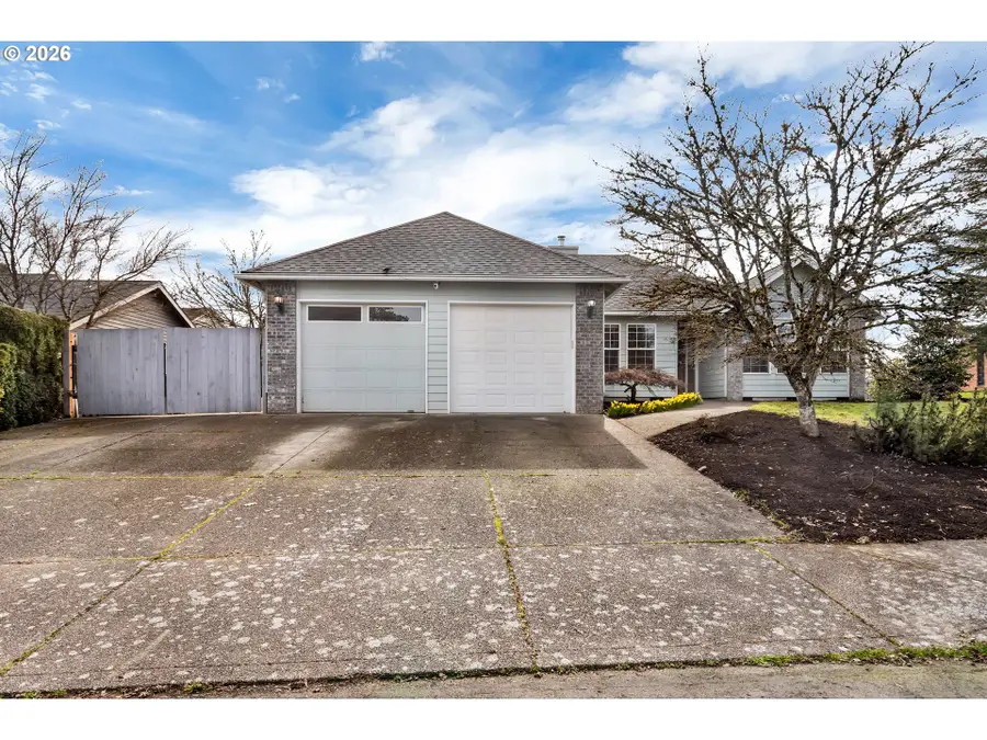 1420 NE Hoffman Dr, McMinnville, OR 97128 - #2