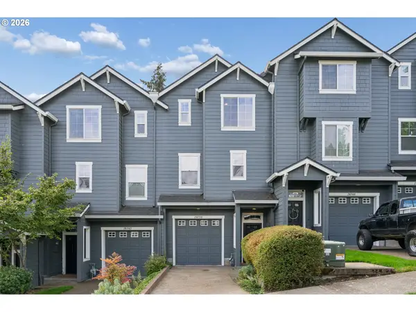 20750 Viewpoint Rd, WestLinn, OR 97068