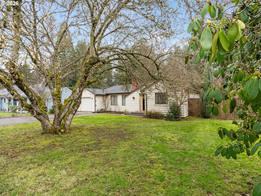 10002 SE Hollywood Ave, Milwaukie, OR 97222 - #2