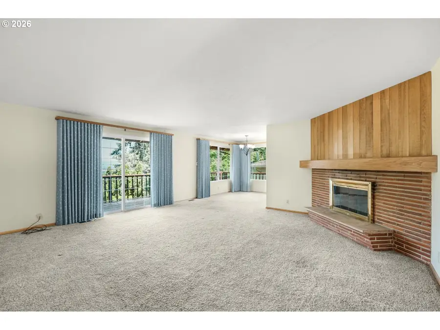2225 W 28th Ave, Eugene, OR 97405 - #2