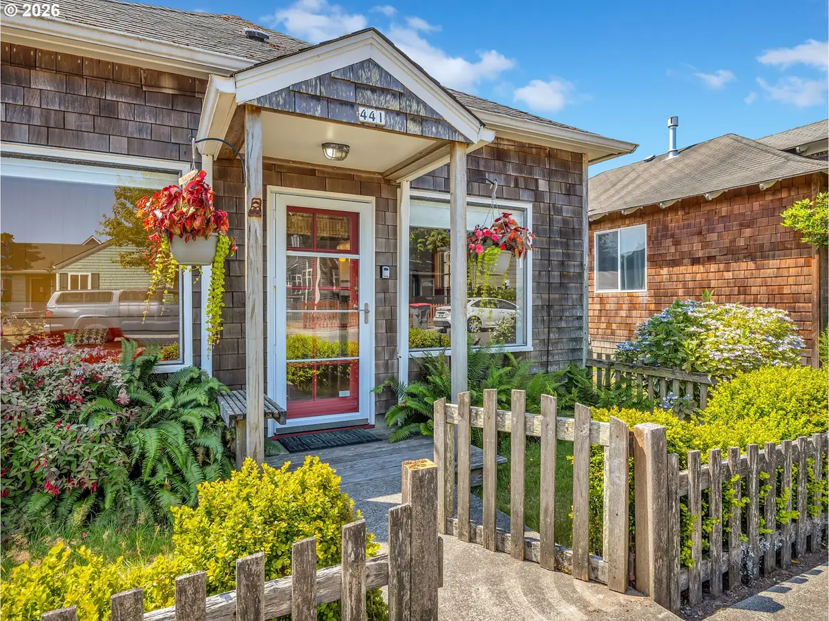 441 12th Ave, Seaside, OR 97138 - #1